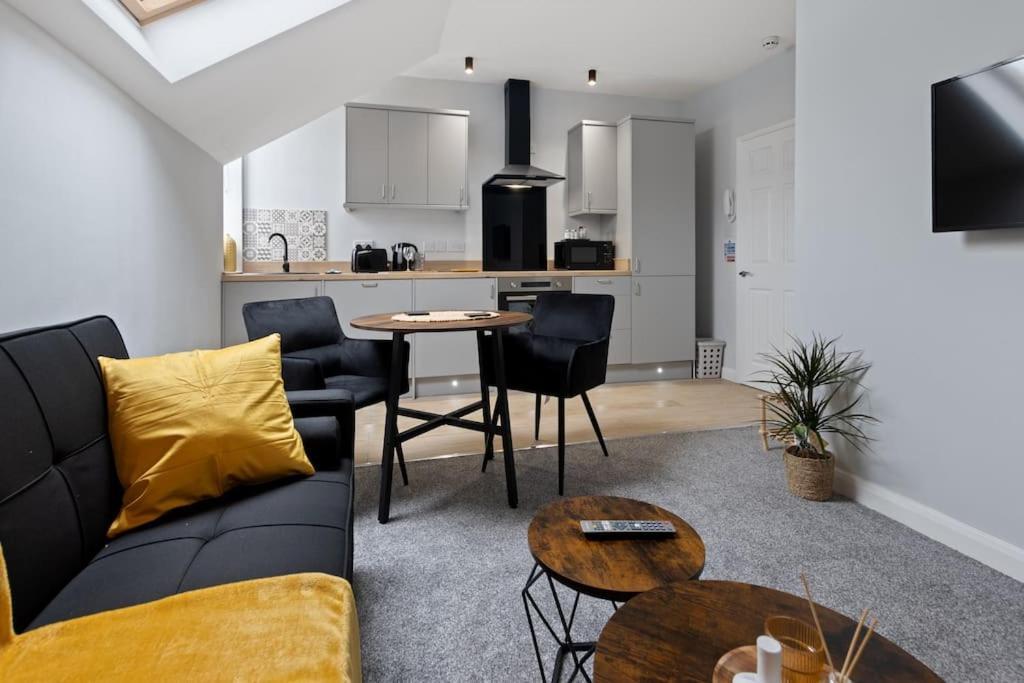 Modern Apartment Free Off Road Parking King Bed Suite 9 Nottingham Kültér fotó