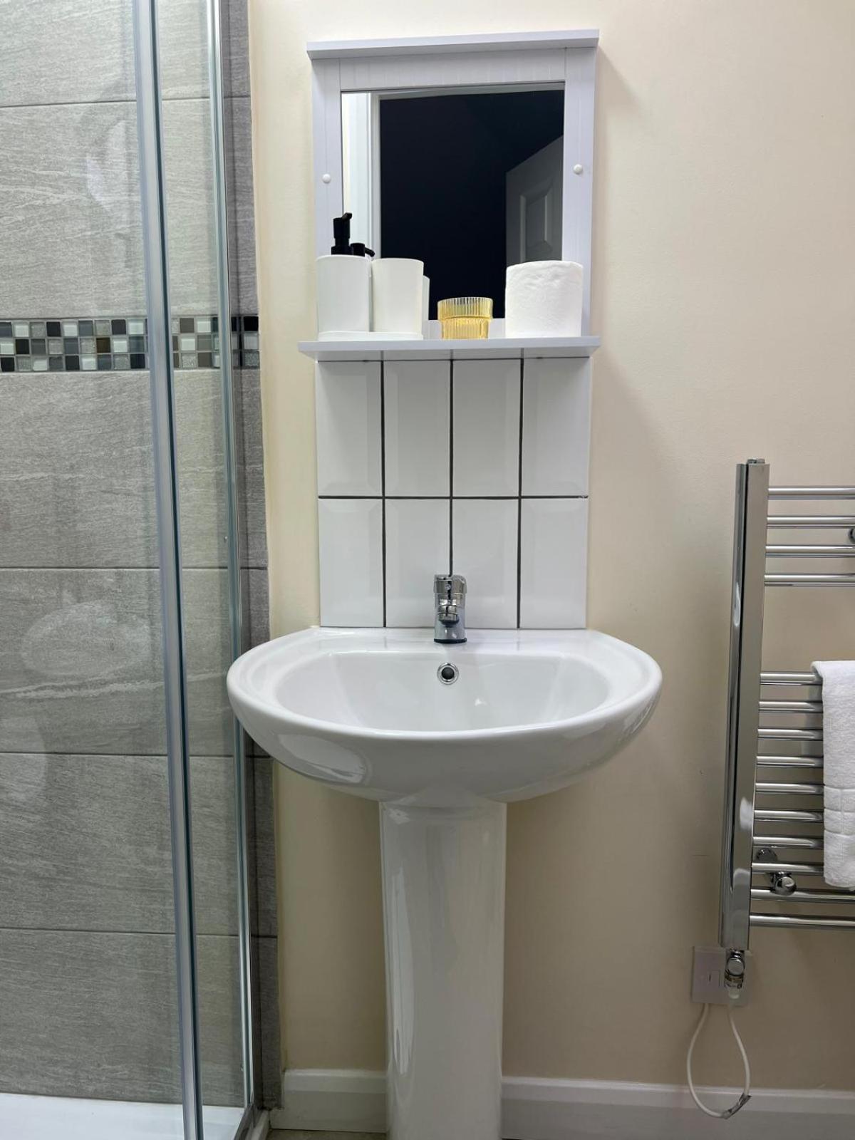 Modern Apartment Free Off Road Parking King Bed Suite 9 Nottingham Kültér fotó